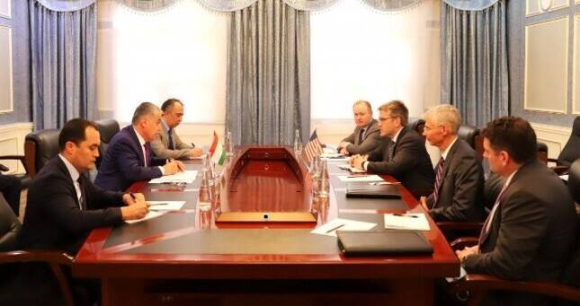 В Душанбе обсудили перспективы развития многогранного сотрудничества между Таджикистаном и США