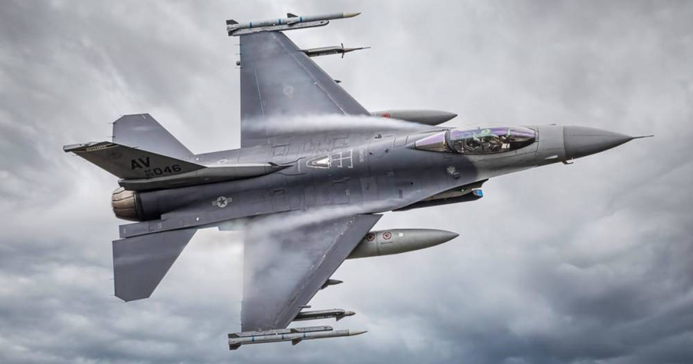 В США предложили Украине купить истребители F-16