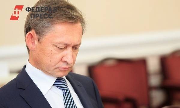 В Сургуте снова перенесли дело о возмещении ущерба экс-мэру Попову