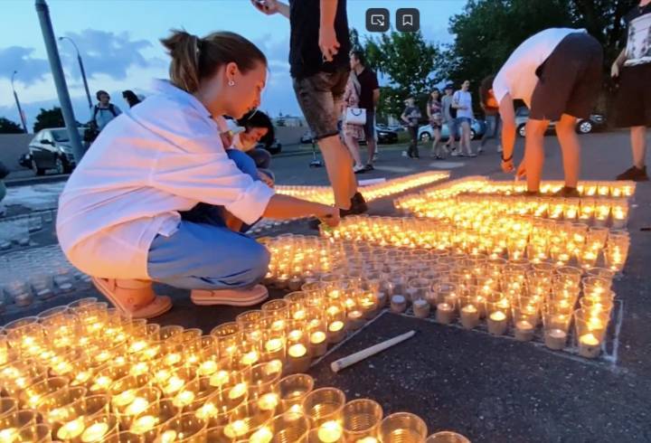 В ночь с 21 на 22 июня тысячи людей зажгли свечи в память о каждом, кого потеряли в годы войны
