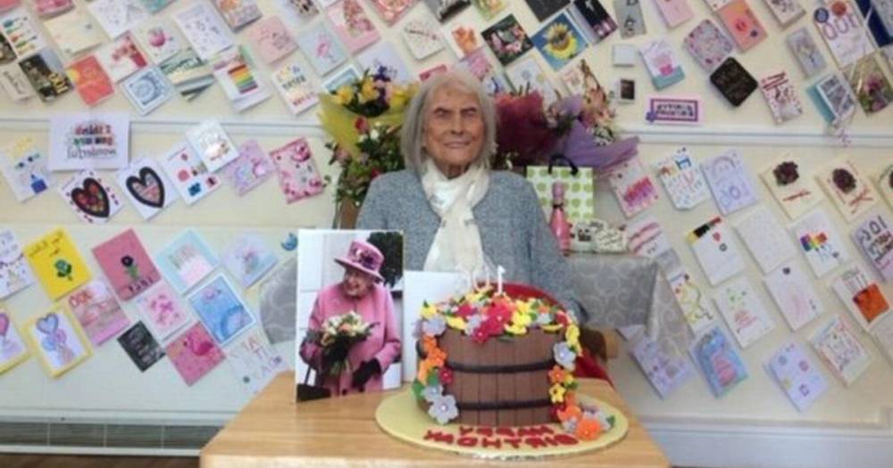 107-летняя бабушка назвала причиной долголетия 13 чашек чая в день