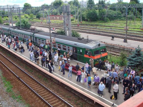 Депутат Иванова: Смольный не подготовил общественный транспорт к летнему потоку