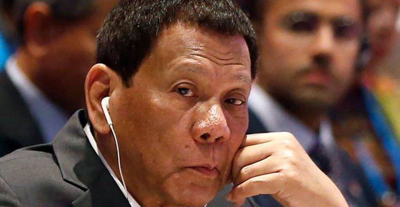 "Вы вредители": Президент Филиппин пригрозил сажать в тюрьму за отказ от вакцинации