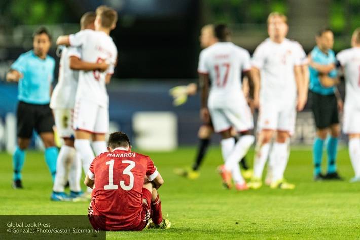 Европейские СМИ критикуют игру сборной России на Евро-2020 после поражения от Дании