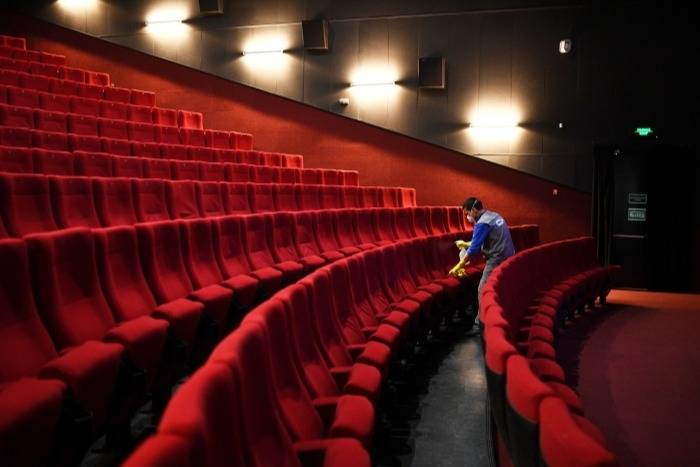 Кинотеатры и театры в Вологодской области на месяц закроют из-за коронавируса