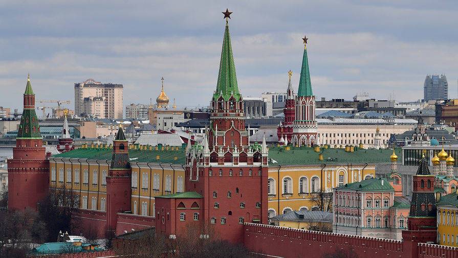 Кремль поддержал введение новых ограничений по коронавирусу в Москве