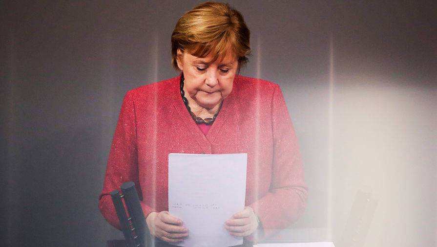 Меркель в разговоре с Путиным выразила благодарность за «руку примирения» после ВОВ