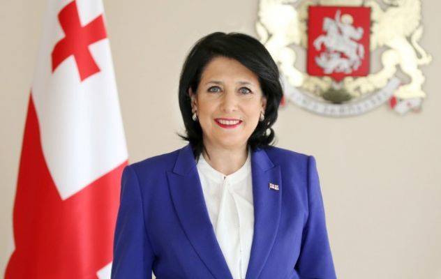 Президент Грузии начнет официальный визит на Украину