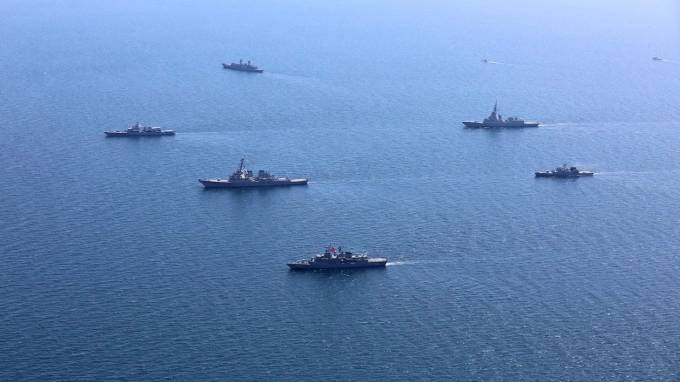 Россия призвала США и союзников отказаться от учений в Черном море