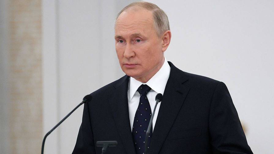 Путин заявил, что Россия не диктует свою волю другим странам