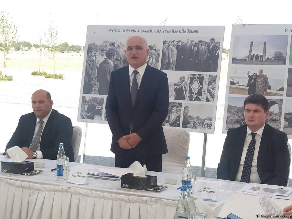 Вице-премьер Азербайджана проводит заседание в Агдаме (ФОТО)