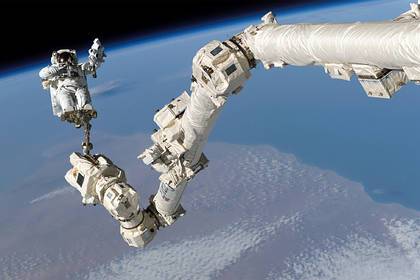 НАСА научит астронавтов стирать одежду в космосе