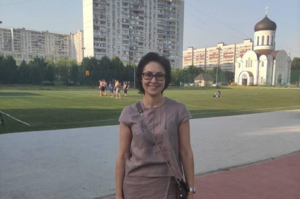 Елена Кац подвела итоги опроса по реконструкции футбольного поля
