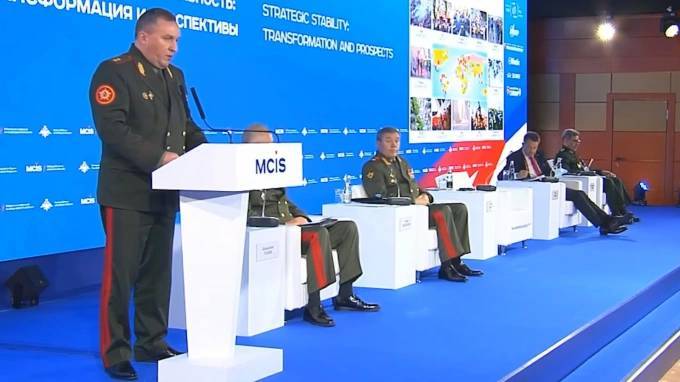 Министр обороны Белоруссии назвал свою страну плацдармом в борьбе за богатства России