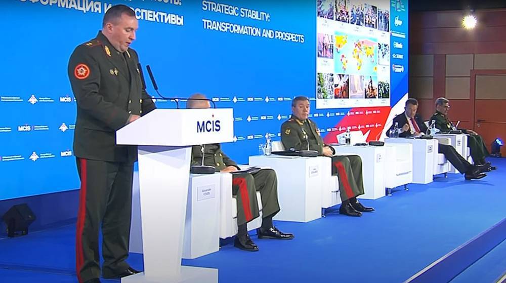 Белорусский министр обороны обрушился с критикой на Украину...