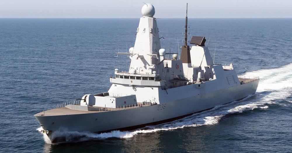 Британия заявила, что в России солгали об обстреле HMS Defender