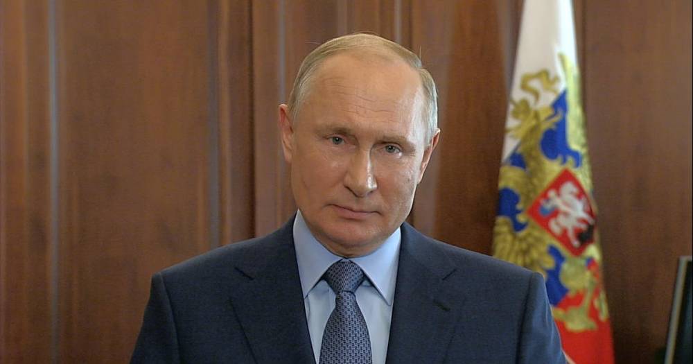 Путин передал Шойгу просьбу устроить соревнования по самбо на судне ЧФ