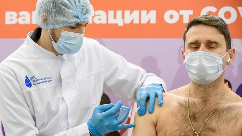 В Петербурге установлен рекорд по числу прививок за сутки