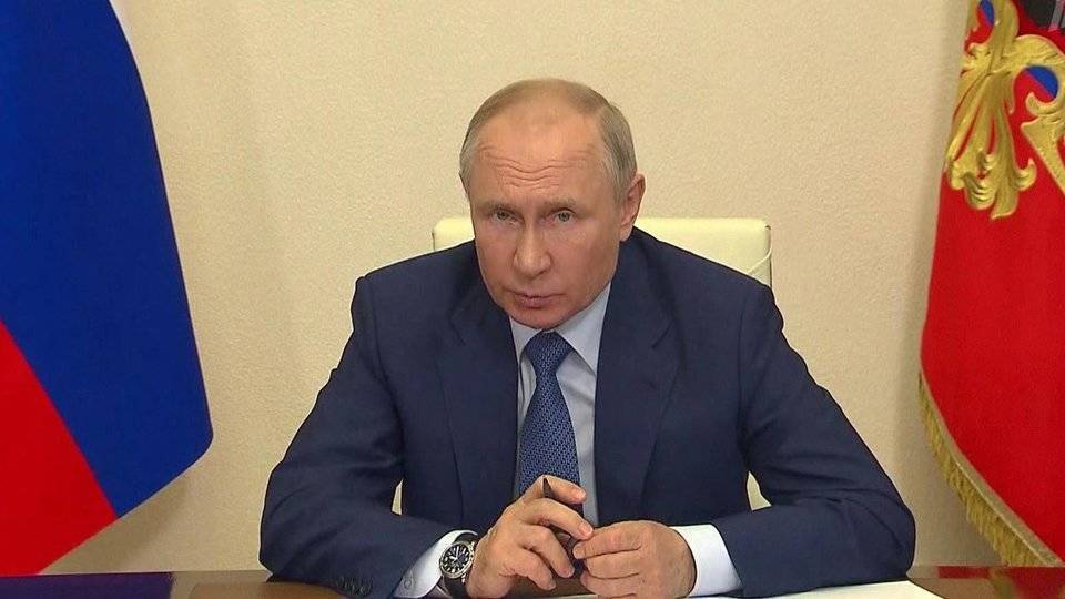 Владимир Путин обсудил с правительством обострение ситуации с заболеваемостью коронавирусом
