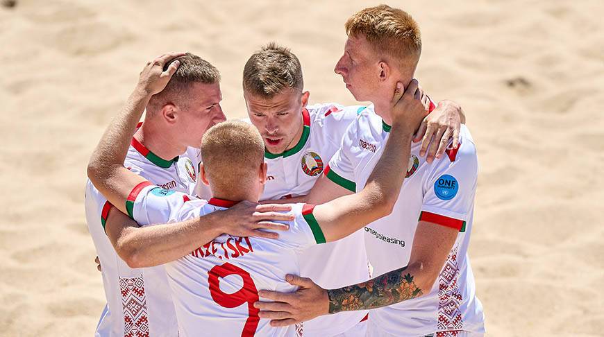 Сборная Беларуси по пляжному футболу выиграла у испанцев в квалификации ЧМ