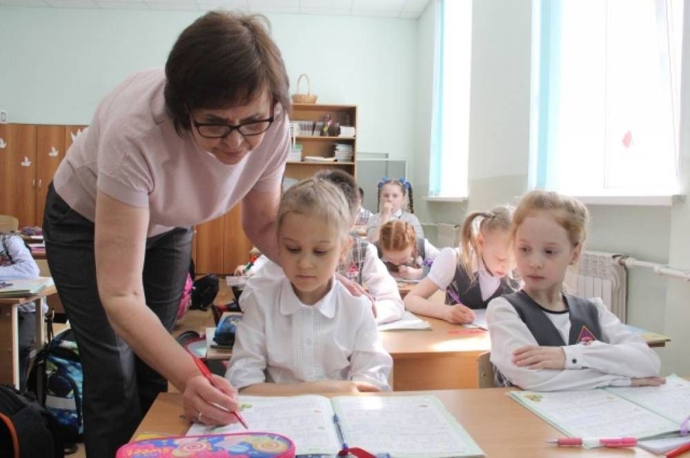 По 200 тысяч рублей получат лучшие педагоги в Хабаровском крае