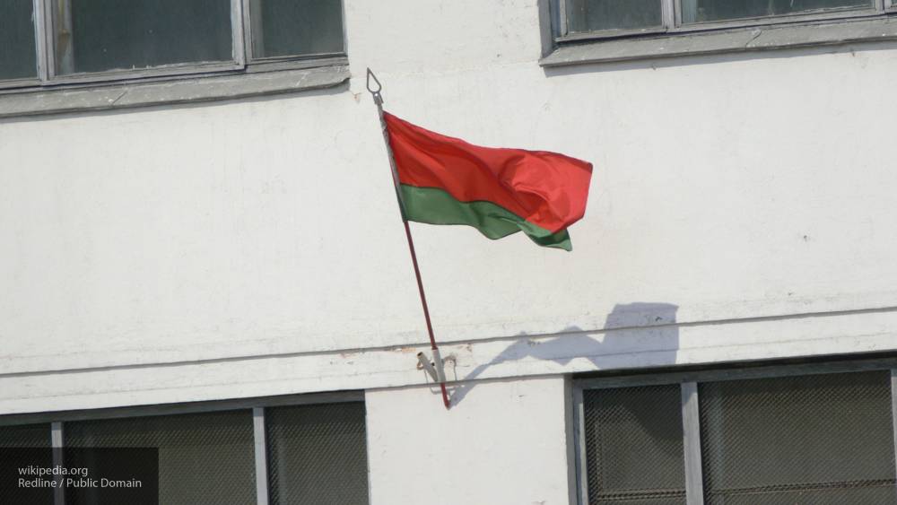 Раскрыты новые подробности скандала с белорусским флагом в Латвии