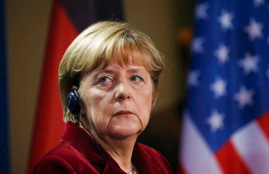 На Украине раскритиковали Меркель за предложение о встрече Путина с лидерами Евросоюза