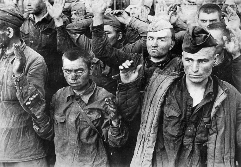 Директива вермахта от 16 января 1942 года: зачем немцы клеймили советских военнопленных