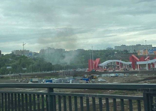 В Кемерове рядом с ледовым дворцом «Кузбасс» произошёл пожар
