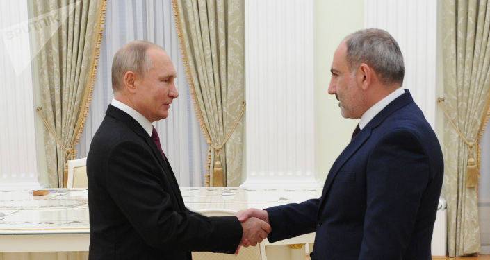 Пашинян провел переговоры с Путиным