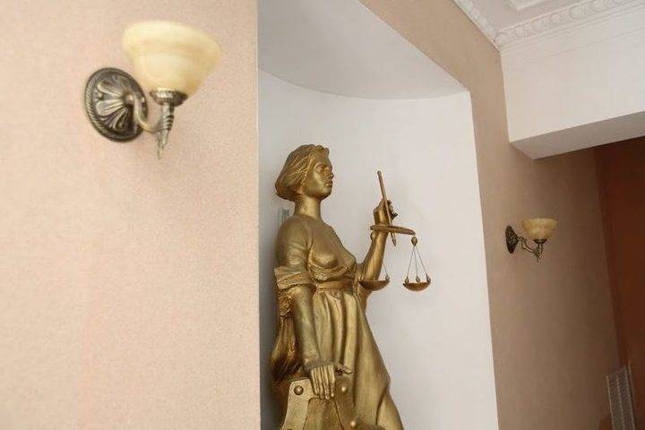 Экс-судье Добрыниной из Волгограда суд отложил исполнение приговора