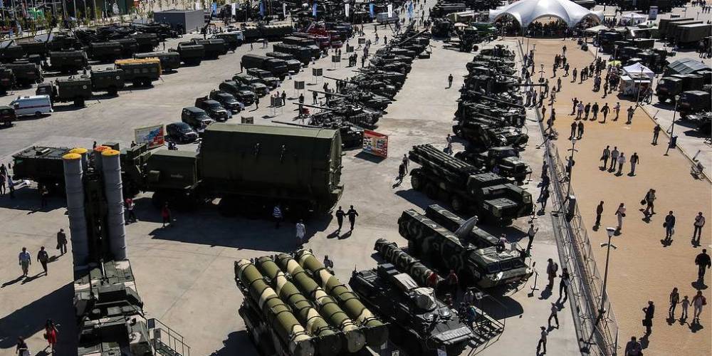 Портфель иностранных заказов на российское оружие превысил $53 млрд