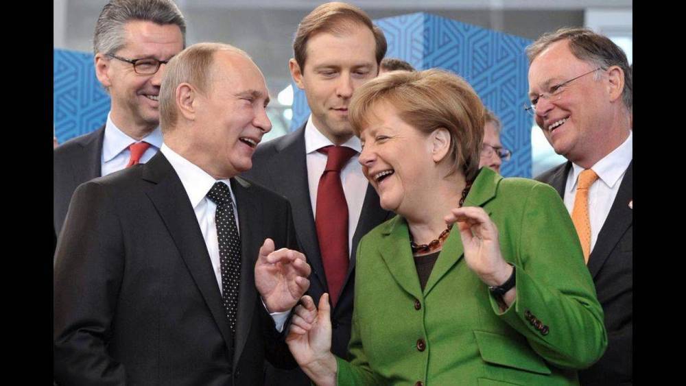 Экс-президент Литвы рассказала, как «Путин унижал Меркель»