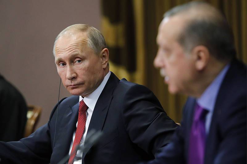 Путин обсудил с Эрдоганом Карабах, саммит в Женеве и поставки вакцины