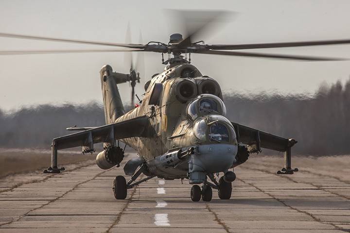 Трое военных погибли при крушении вертолета в Ленинградской области