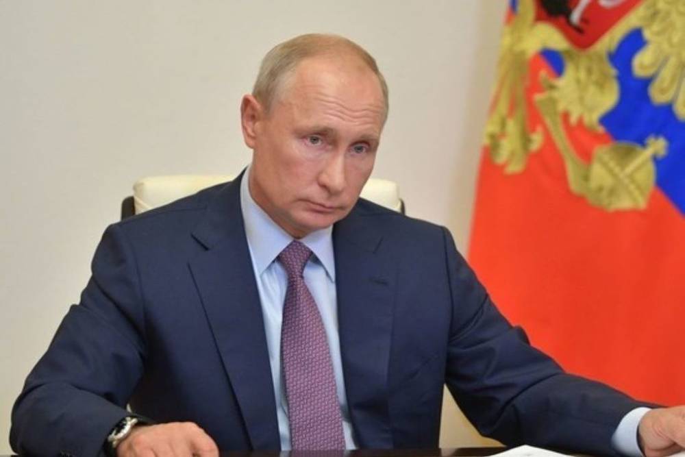 Никогда не останавливайтесь на достигнутом: Путин поздравил выпускников школ