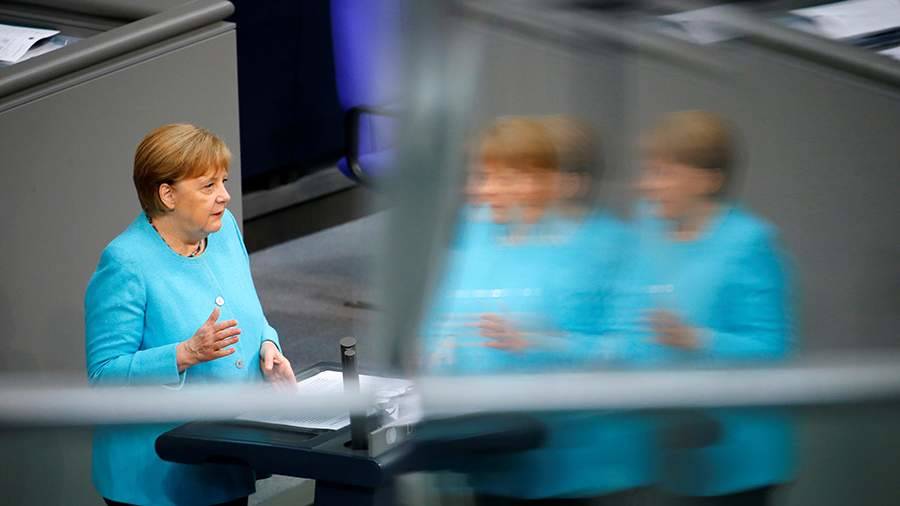 Ряд стран ЕС отверг предложение Меркель пригласить Путина на переговоры