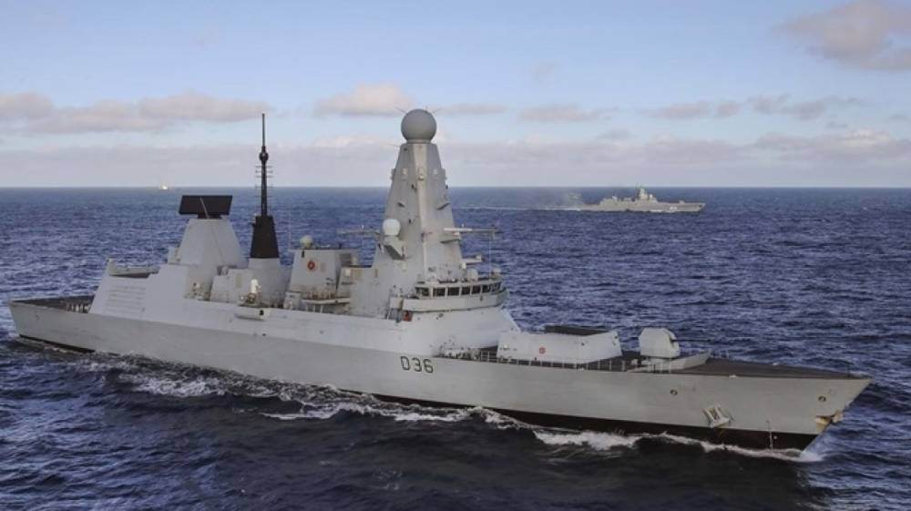 Борис Джонсон одобрил идею о нарушении российских границ эсминцем Defender