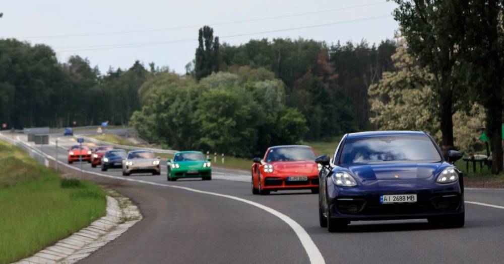 12 друзей скорости: как прошел Porsche Road Tour в Киеве (фото)