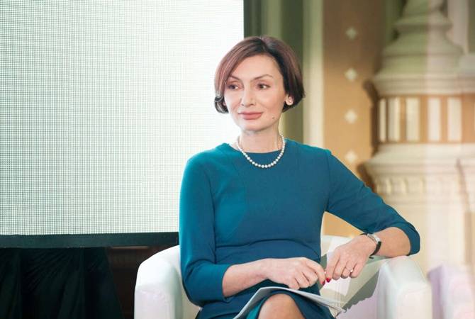 "Рожкова платит за отбеливание своей репутации бюджетными деньгами", - эксперт Марунич