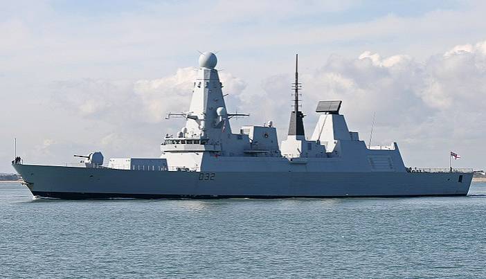Испанцы испугались войны из-за провокации британского эсминца Defender в Крыму: «С Россией шутки плохи»