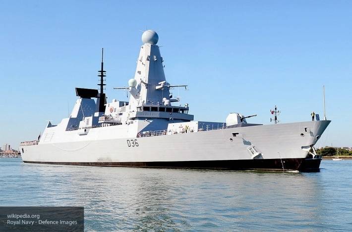 Испанцы раскритиковали Британию за провокацию с эсминцем Defender в Черном море