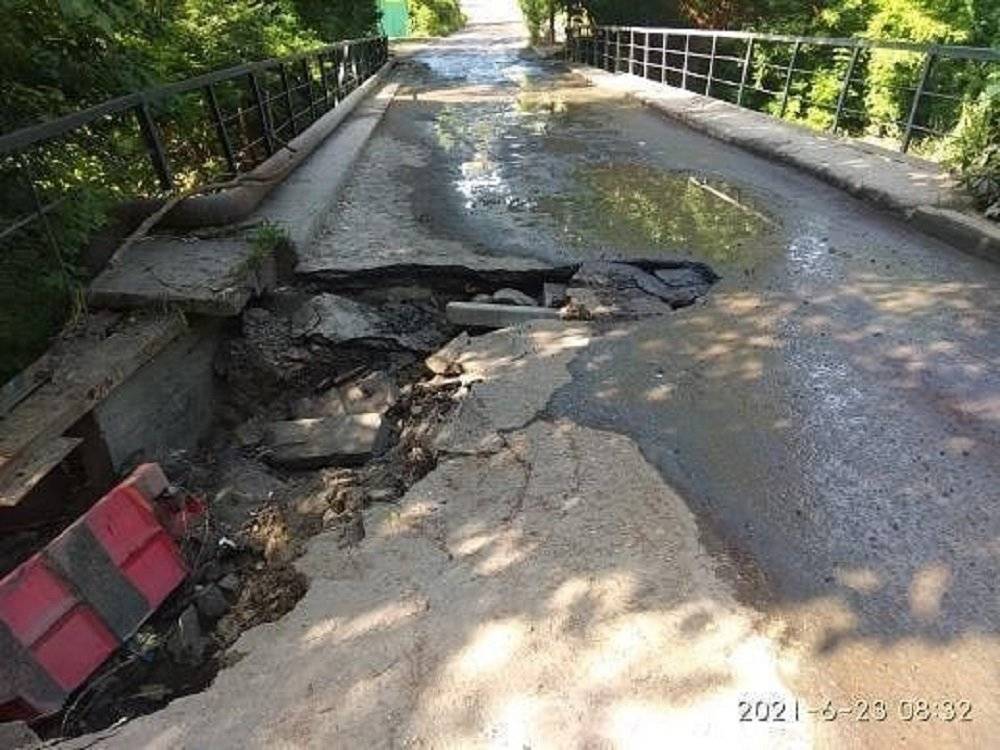 Испугавшись гнева прокуратуры в Ростове начали ремонт обрушившегося моста