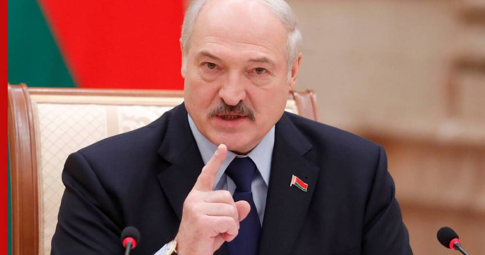Лукашенко заявил о попытках "сломать православие" в Белоруссии