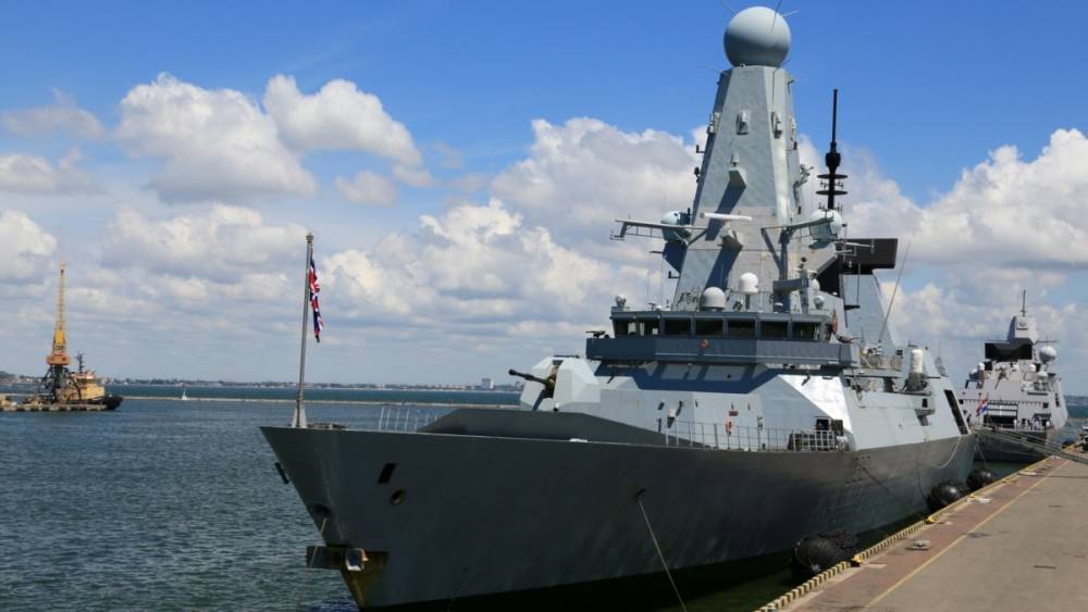 СМИ: решение о проходе британского эсминца рядом с Крымом принял Джонсон