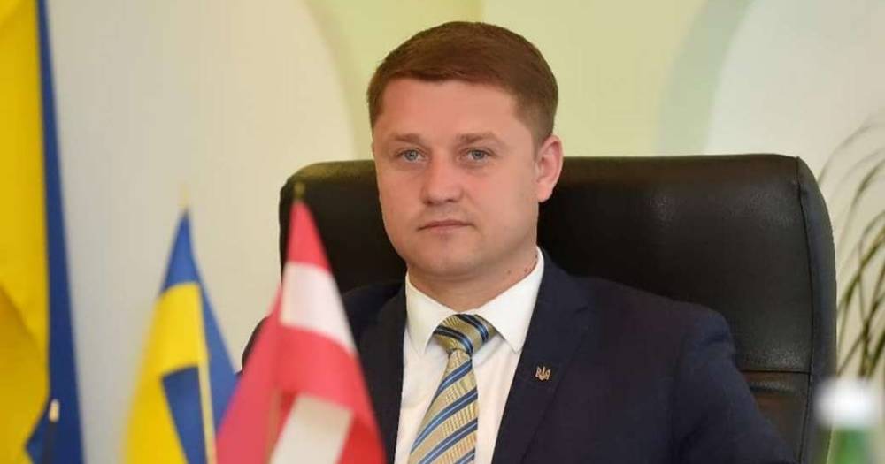 На мэра Ровно, угрожавшего "упаковать в автобус ромов", завели уголовное дело