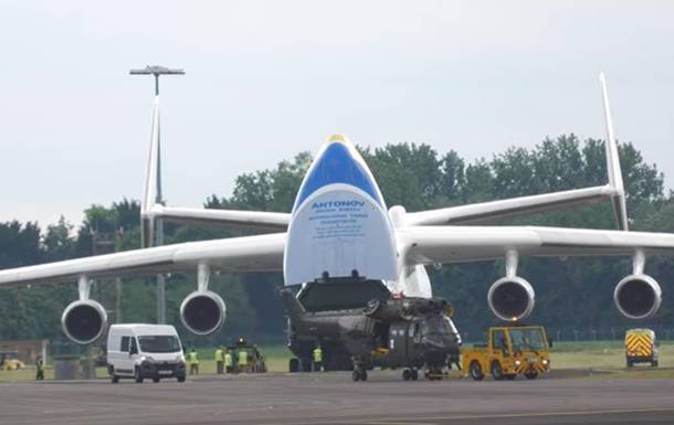 Гигант Ан-225 Мрия сдул забор авиабазы в Британии