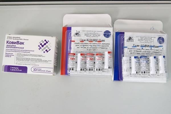 Вакцина «КовиВак» стала снова доступна в московских поликлиниках