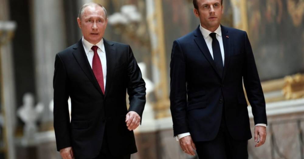 СМИ сообщили о желании Макрона встретиться с Путиным вне саммита ЕС