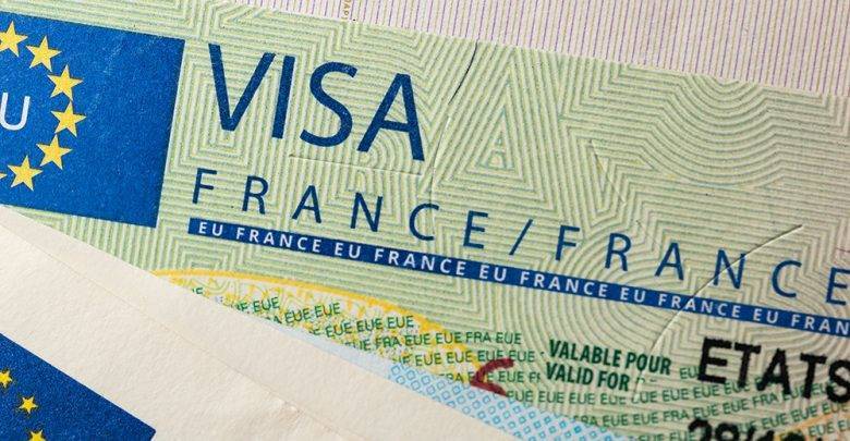 Посольство Франции в России приостановило приём заявок на продление пятилетних шенгенов